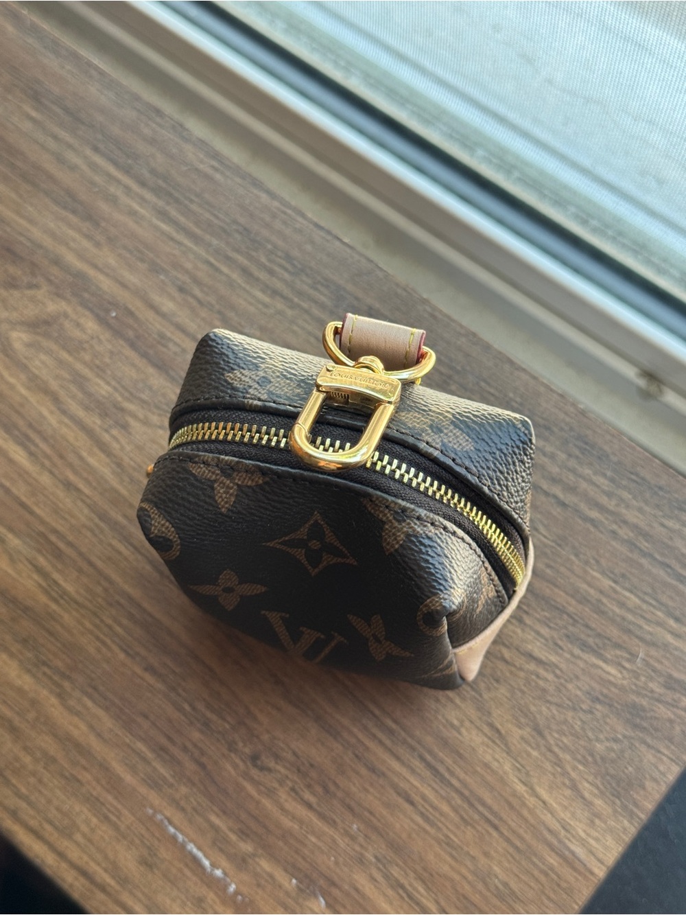 Louis Vuitton Monogram Mini Coin Pouch in Brown and Tan backpack charm! - Picture 5 of 5